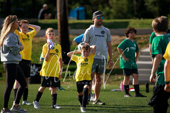 7Q4A1999